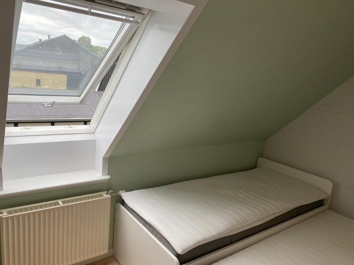 Family House With 3 Bedrooms, Garden & Free Parking Villaer