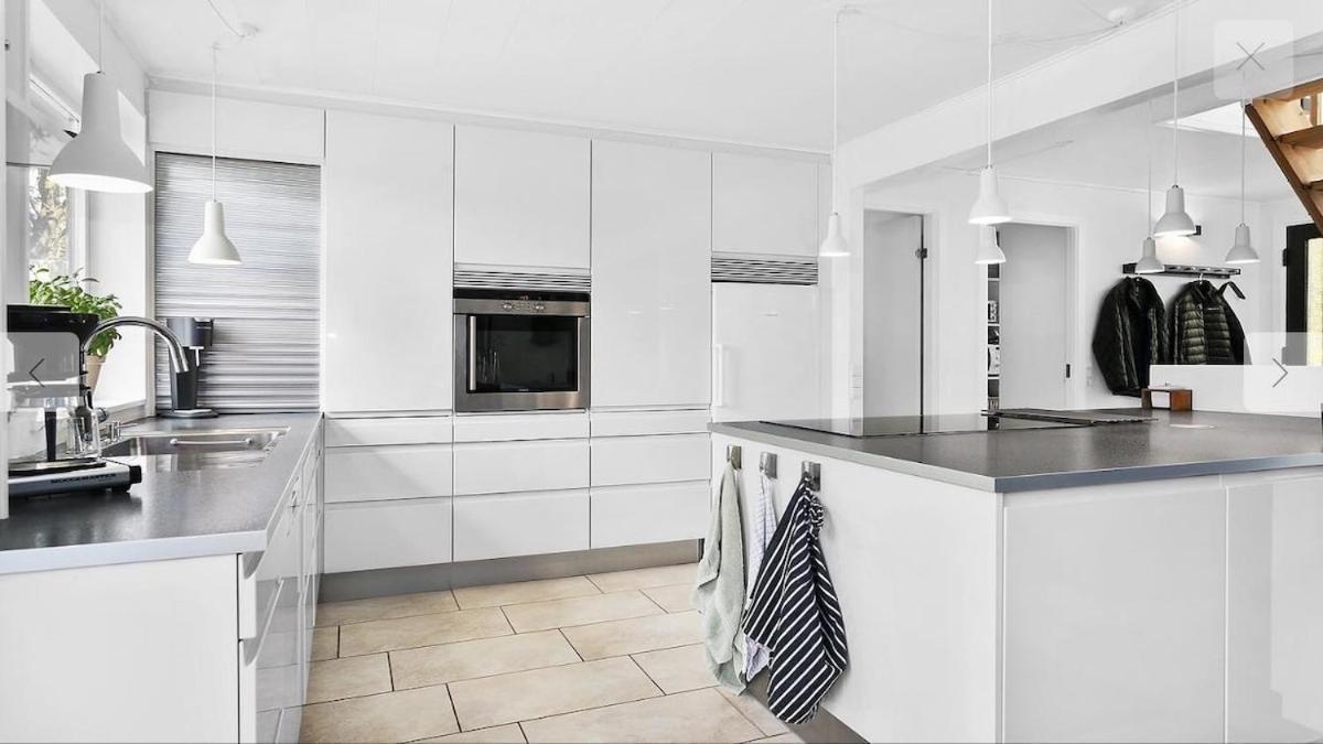 Family House With 3 Bedrooms, Garden & Free Parking * Copenhagen