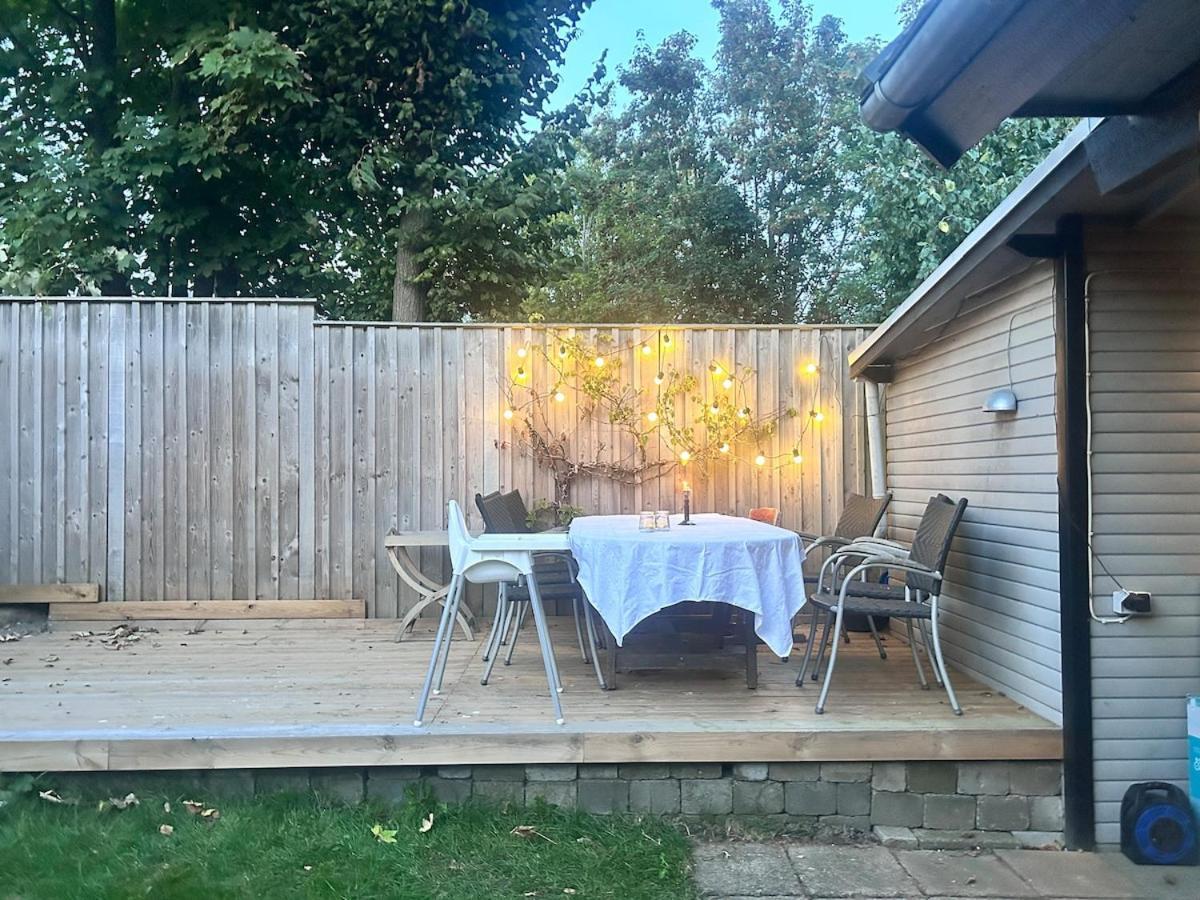 Family House With 3 Bedrooms, Garden & Free Parking